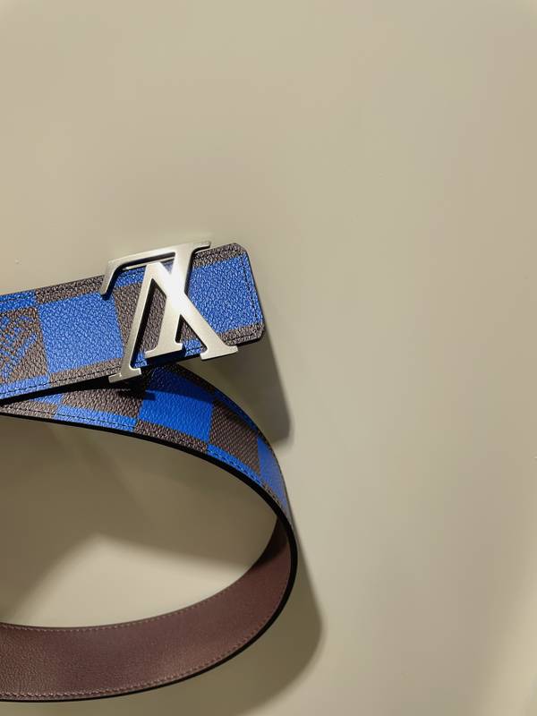 Louis Vuitton 40MM Belt LVB00340